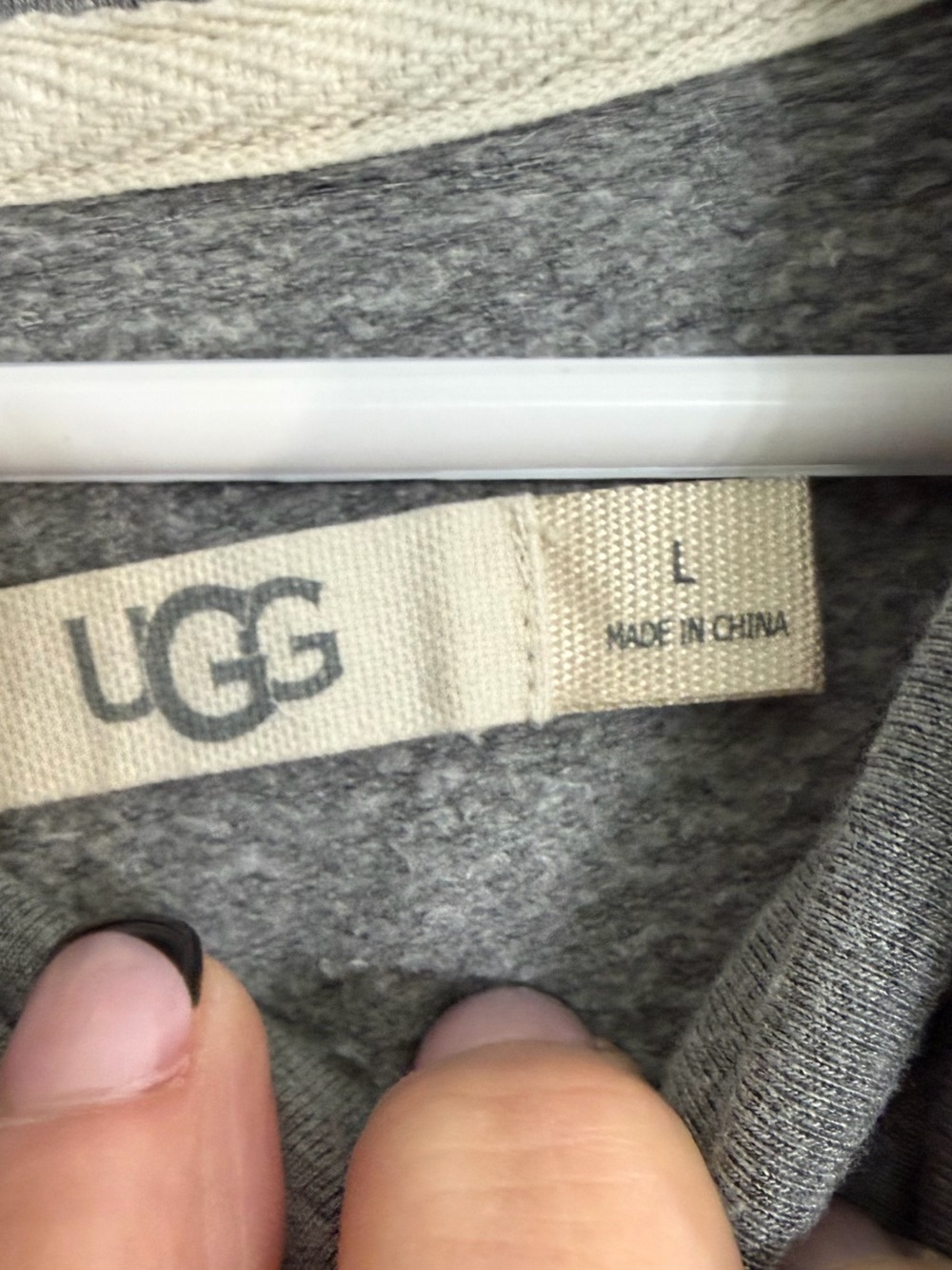 UGG pull over - Picture 3 of 3
